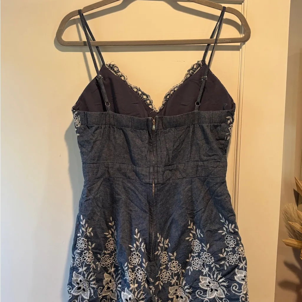 L'ATISTE Charcoal Dress with Pink Accents - Image 4