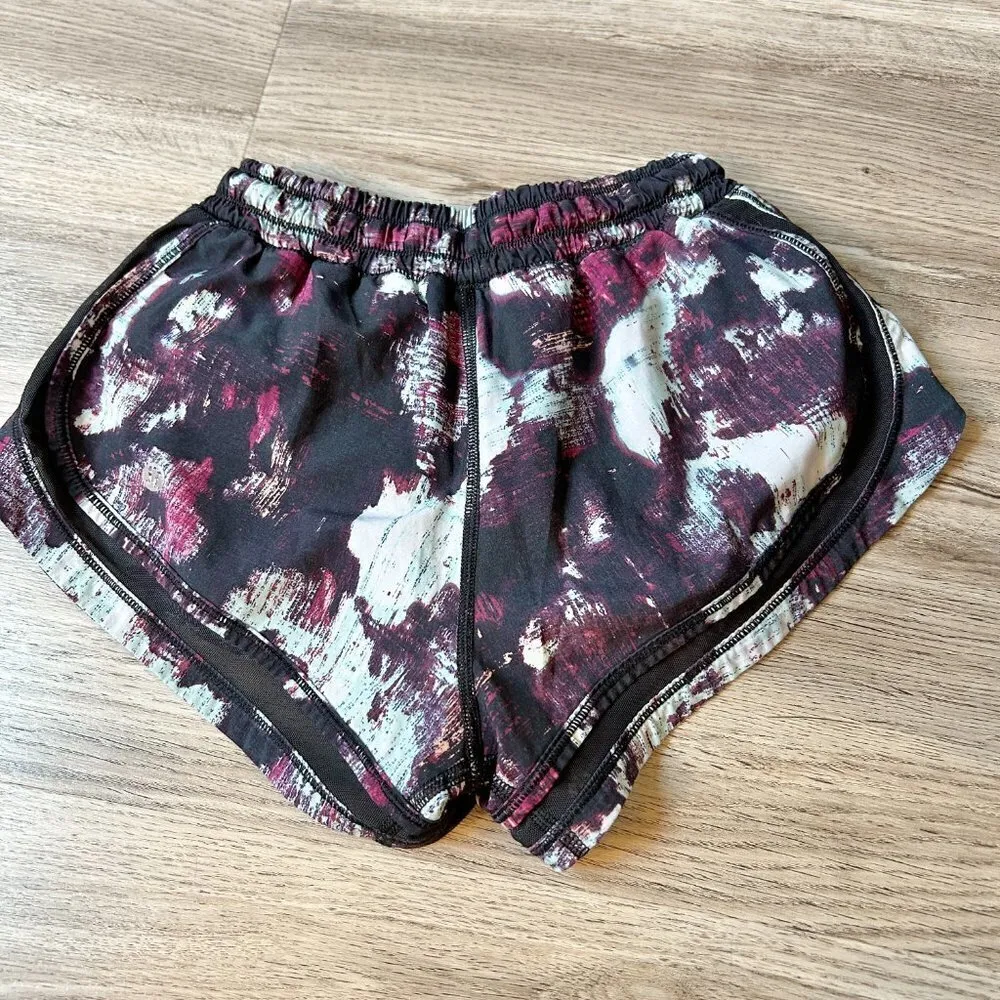 Lululemon Make A Move Short in Kara Blossom Multi Size 2 - Image 3