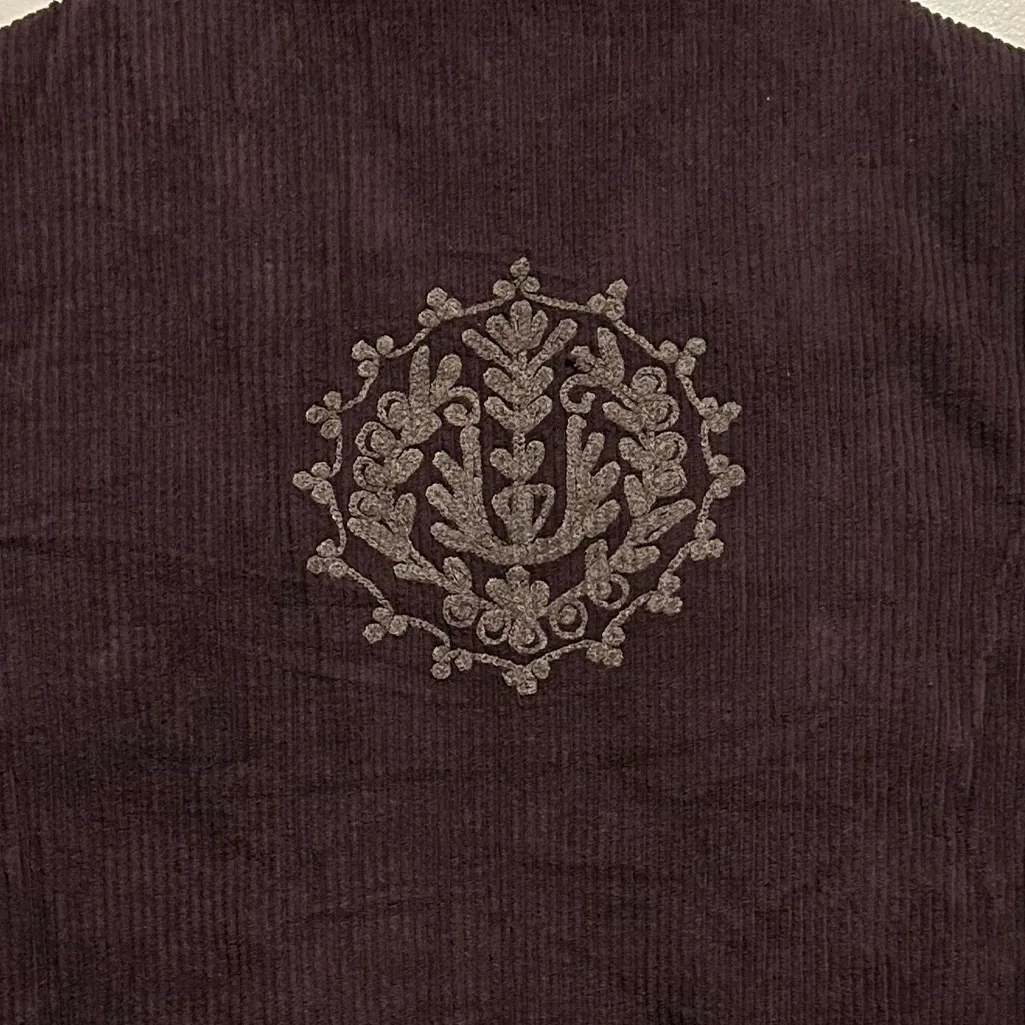 NWT..Young Threads Corduroy Embroidered Vest XL Dark eggplant/tag says brown - Image 6