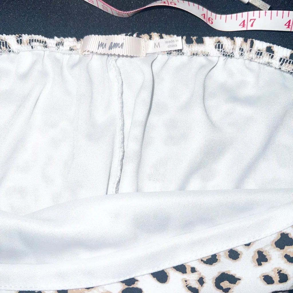 Mi Ami by Francesca’s leopard print flowy lined mini skirt White Size M - Image 8