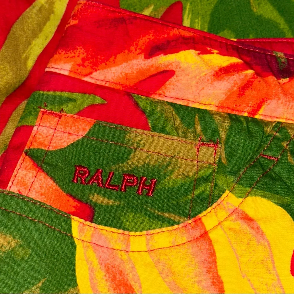 Ralph Lauren Vintage Women's Size 0 Red Floral Hawaiian Print Capri Pants - Image 4