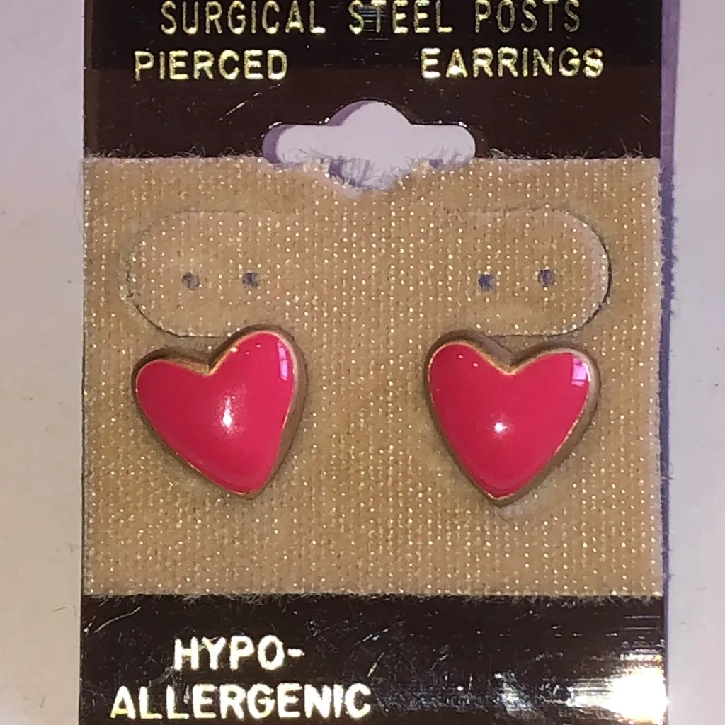 Vintage Gold Tone Pink Enamel Retro Boho Heart Earrings - Image 2