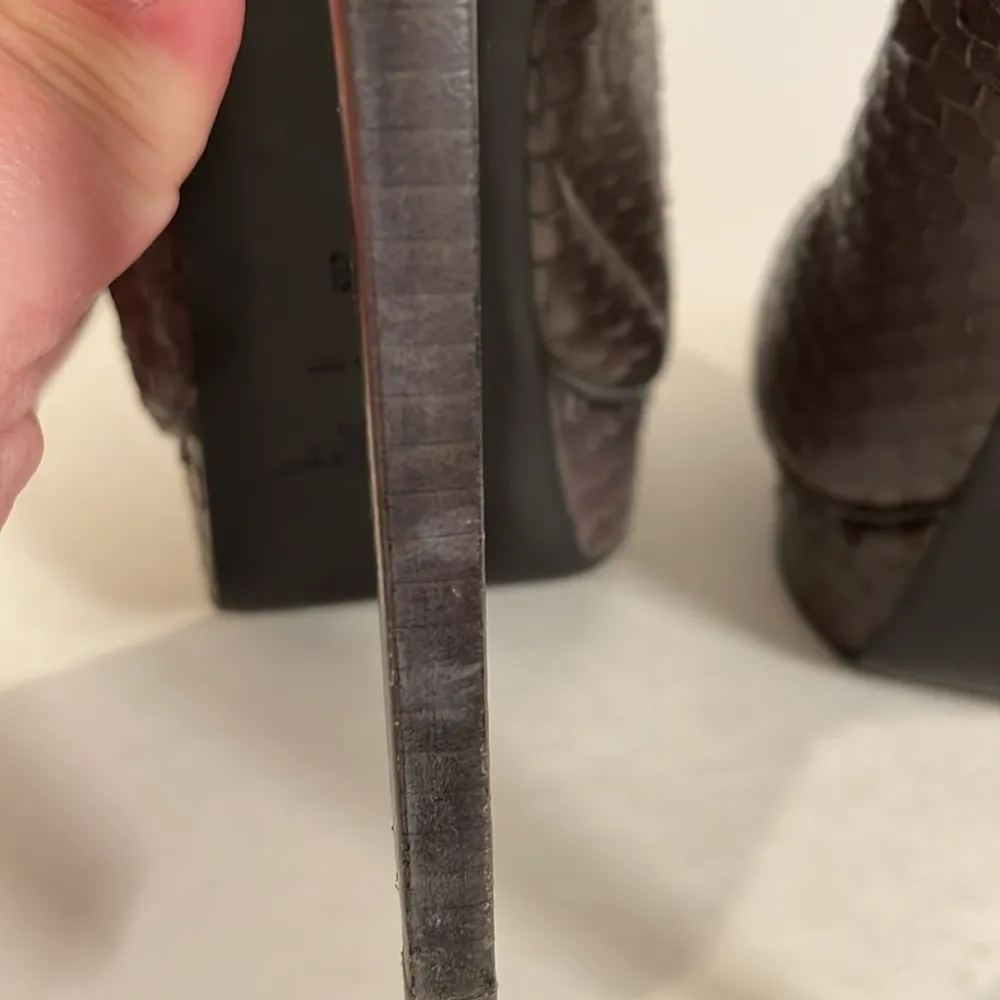 Saint Laurent YSL  Paris Grey Python Janis Platform Pump with box - Image 10