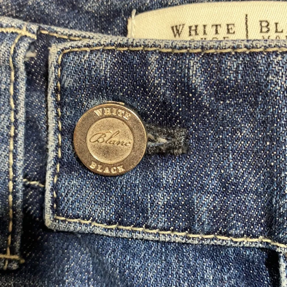 WHBM Dark Wash Boot Leg Jeans 00R XC! - Image 7