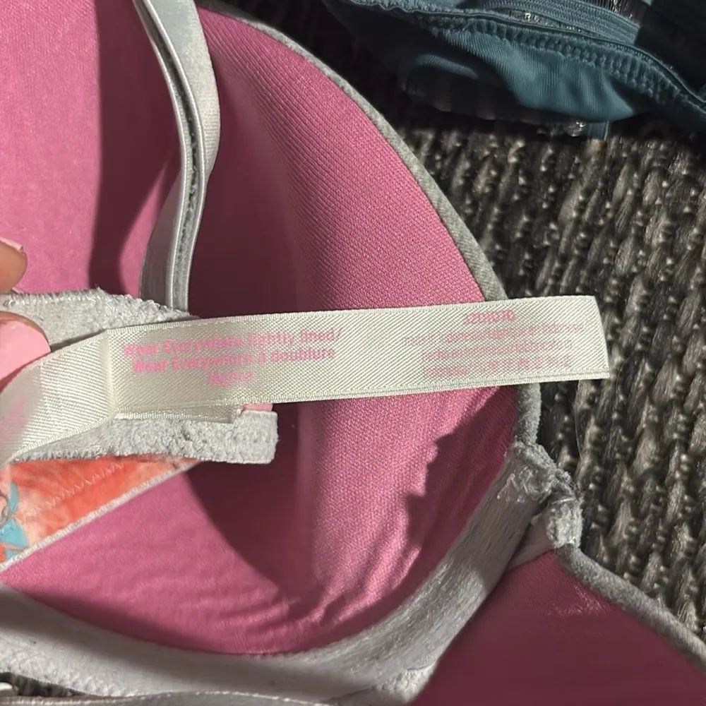 PINK Victoria secret wear everywhere lightly lined bras - Image 3