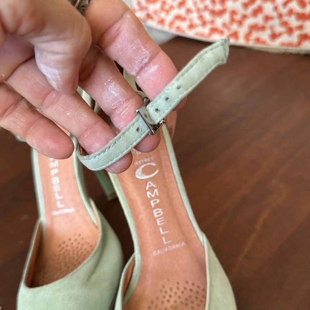 Jeffrey campbell  seafoam green with metal tips and a mesh metal detail size 6 - Image 9