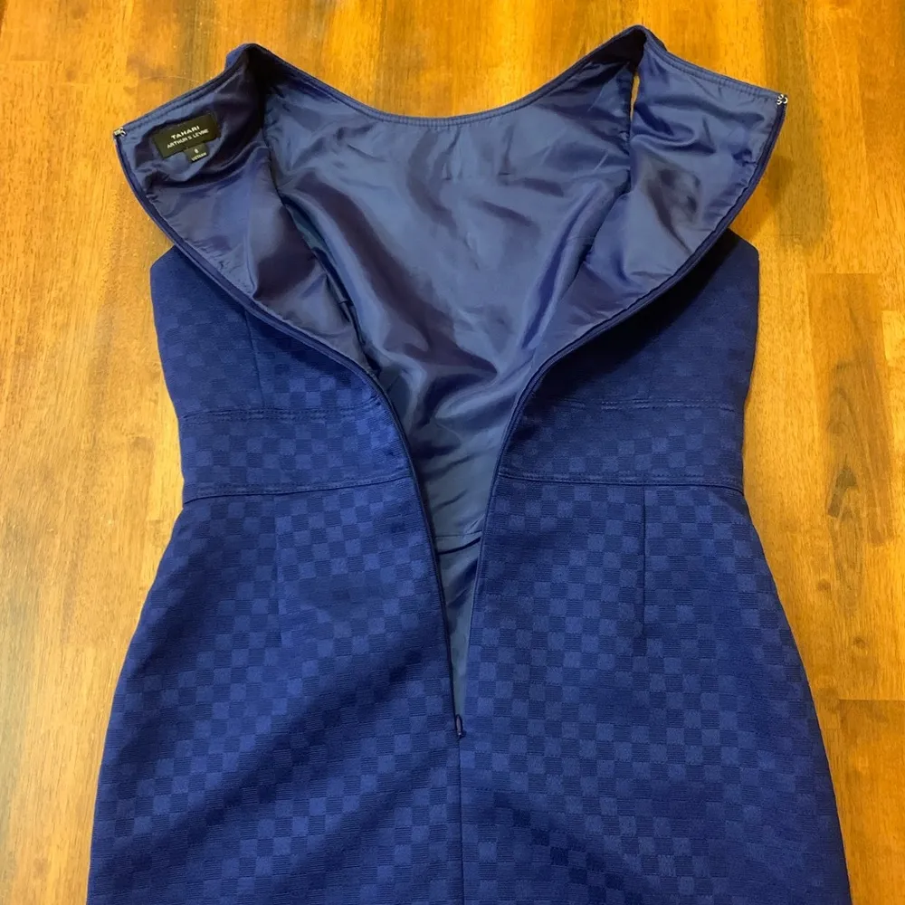Tahari Arthur S. Levine dress 8 Navy Blue Sleeveless Fitted Belie Knee Career - Image 7