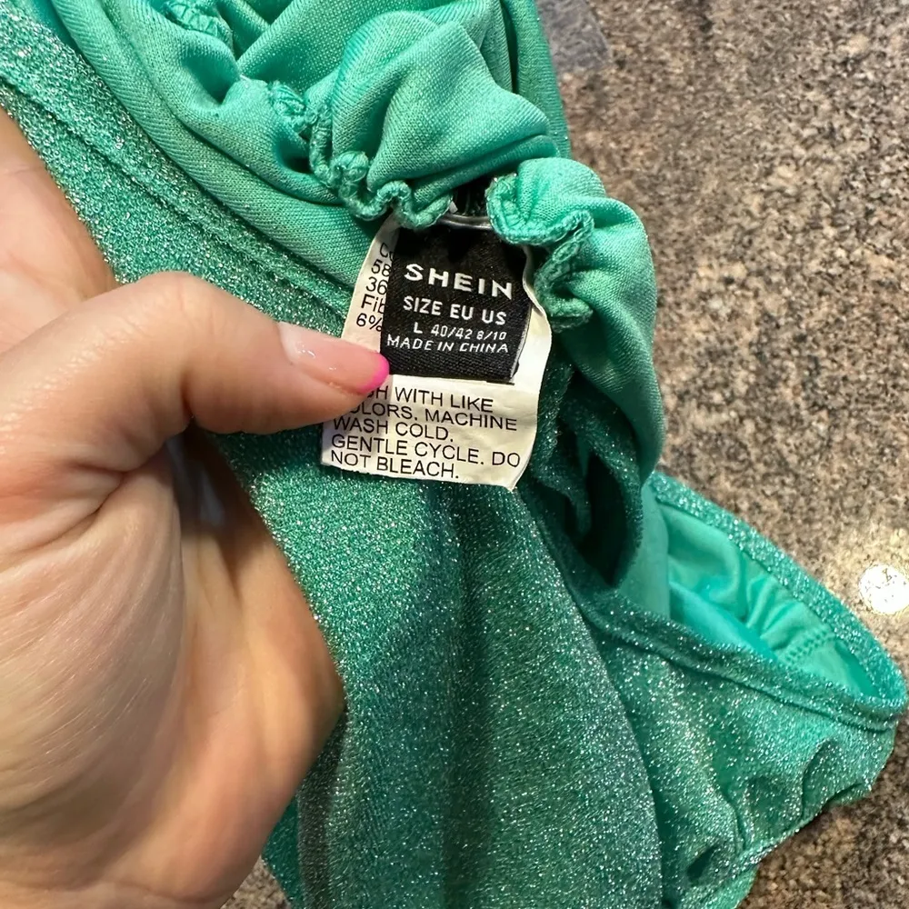 Green sparkle one shoulder top - Image 2