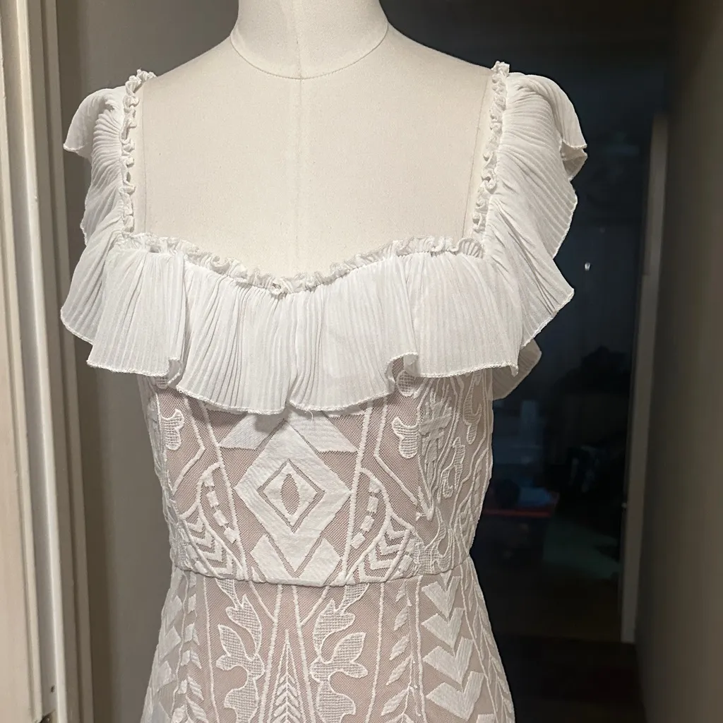 NWT Dreamy Off-Shoulder Mini Dress White - Image 6