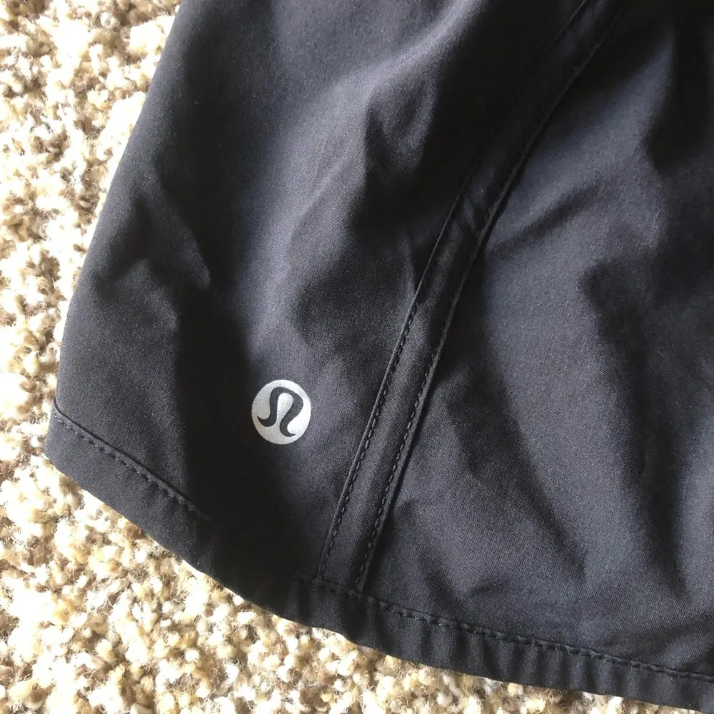 Lululemon Tracker Shorts Running Athletic Short Black 4 Small - Image 5