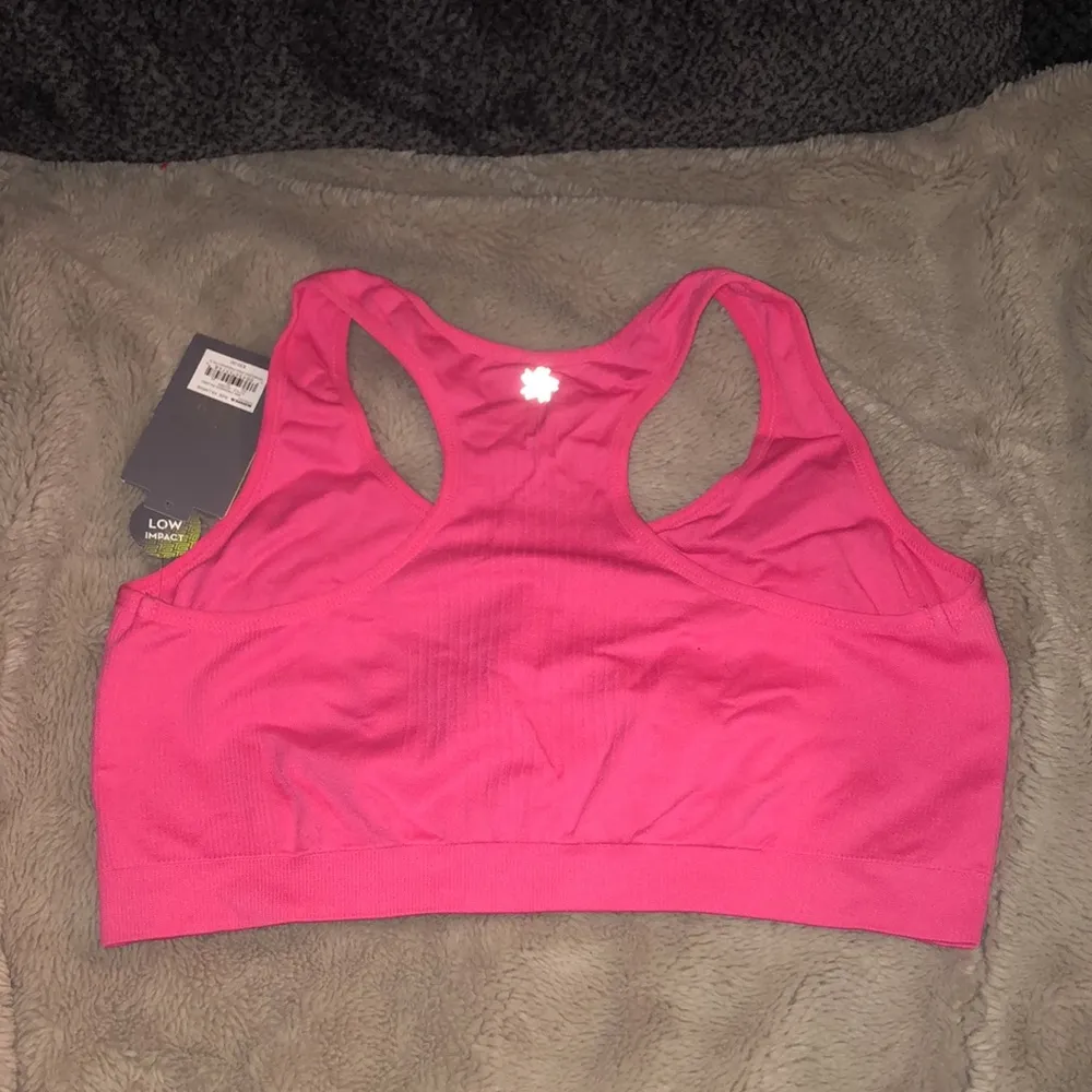 NWT Tek Gear Seamless Low-Impact Sports Bra, XXL - Image 2