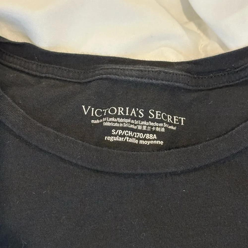 Victoria Secret short sleeve black tshirt VS logo Size Small - Image 5