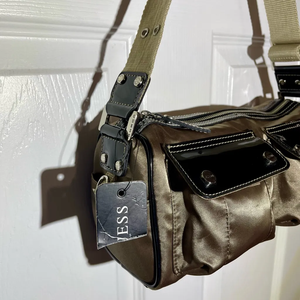 Vintage 2000 's Gold and Black GUESS Shoulder Bag Dead Stock NWT - Image 3