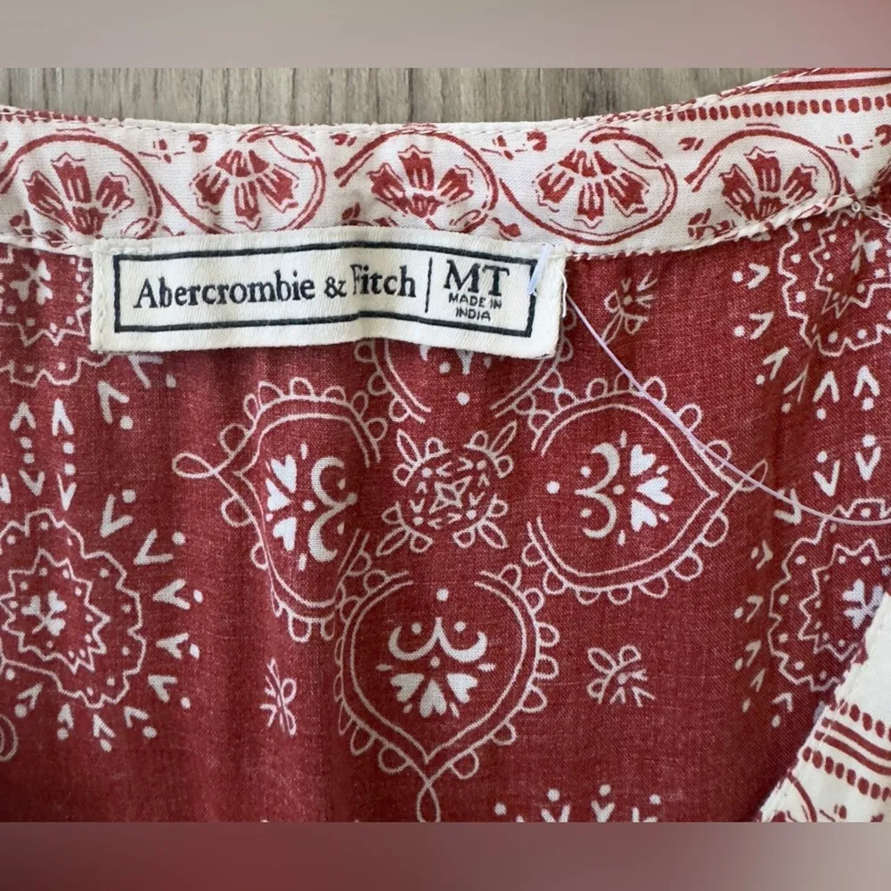 Abercrombie & Fitch Burgundy Patterned Jumpsuit 🤍🧡 - Image 4