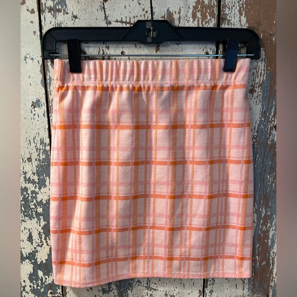 Freshman 1996 Two Piece outfit size small, Mini skirt and Crop Top, pink plaid - Image 3