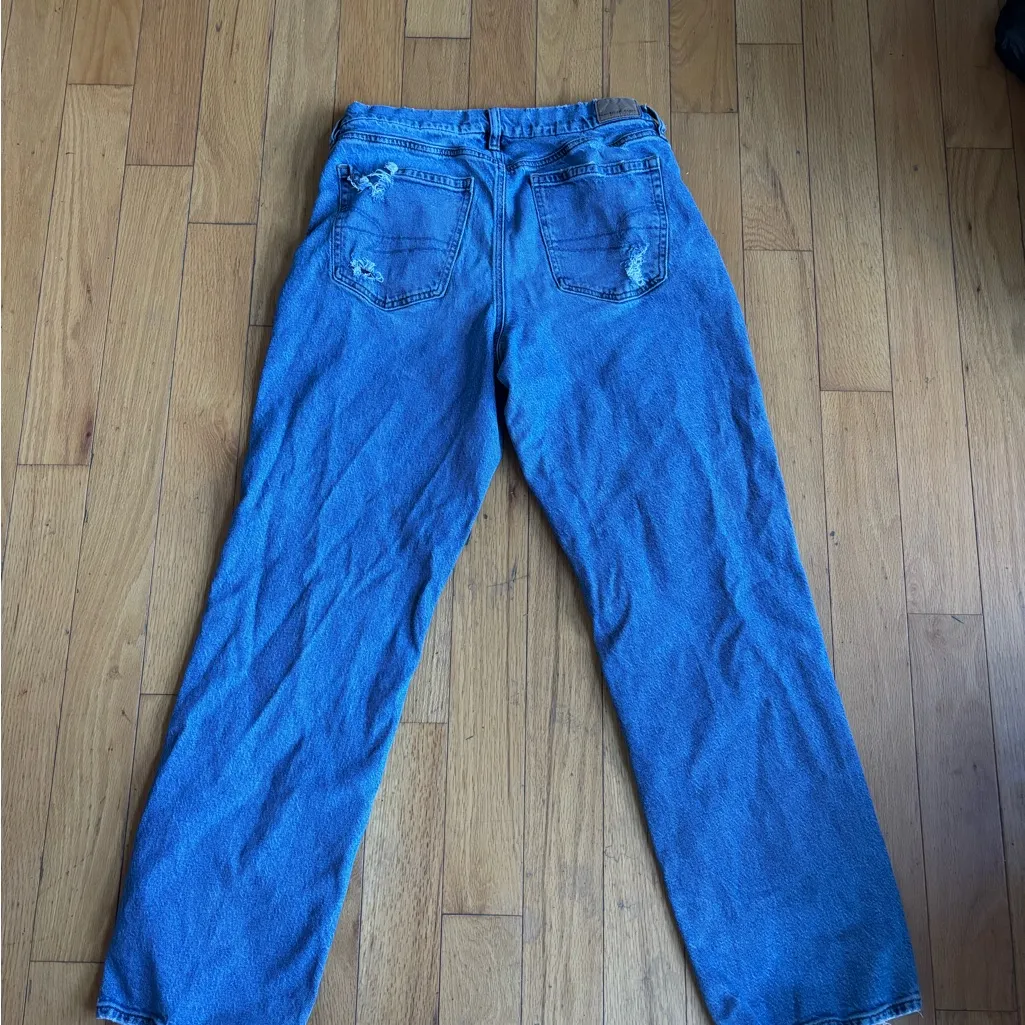 American Eagle High Rise Mom Straight Jeans - Image 5