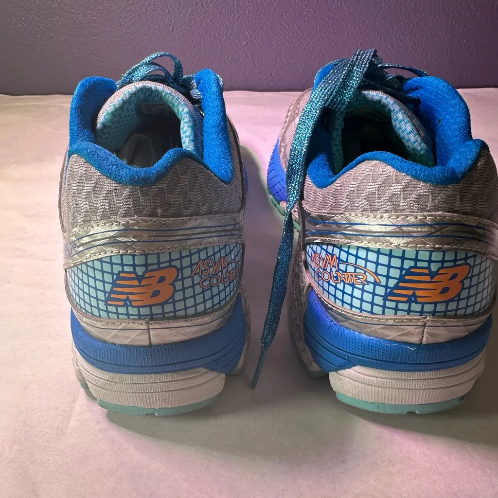 New Balance Women's Silver and Teal Athletic Shoes - Image 8