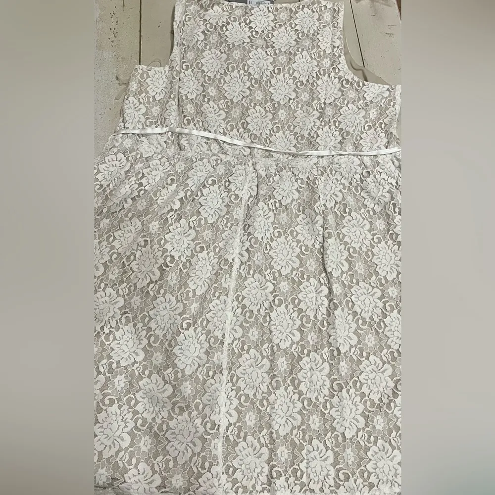Women’s Dress 👗 Fit & Flare White Lace Sleeveless 2X Nude lining Satin Belt Tie - Image 6