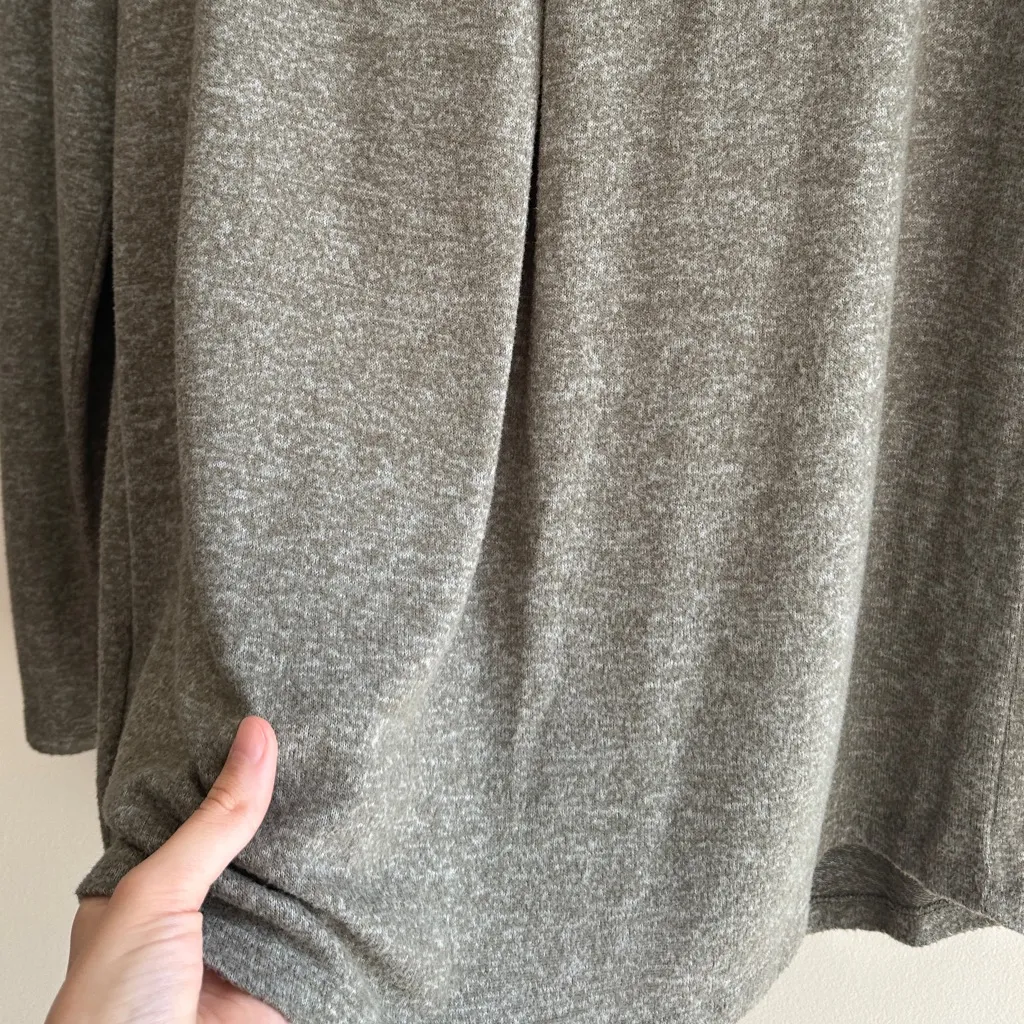 a new day Cozy V-Neck Sweater, Moss Green, Size Medium - Image 16