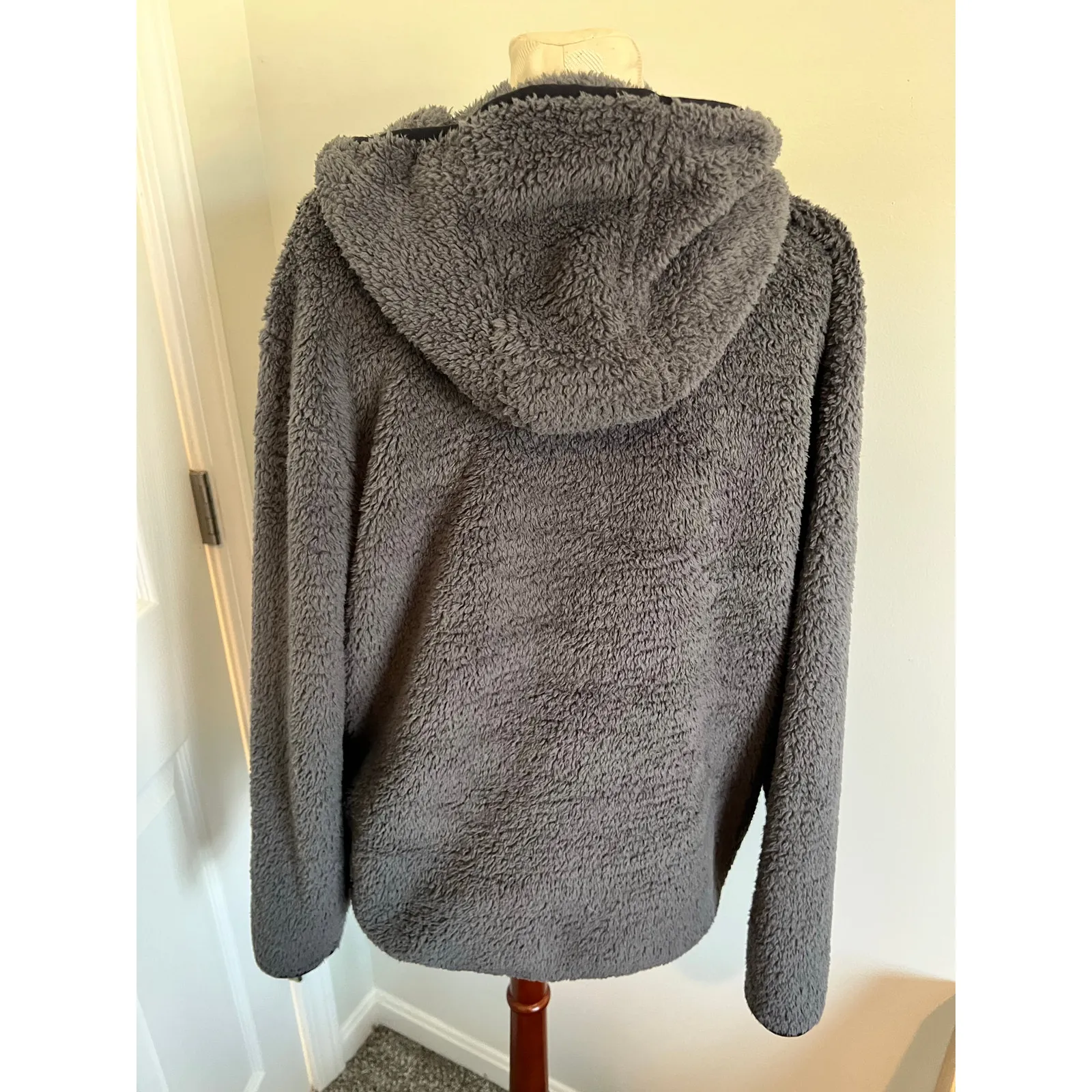 Mountain and Isles Hooded Quarter Zip Pullover Jacket Medium Gray - Image 4