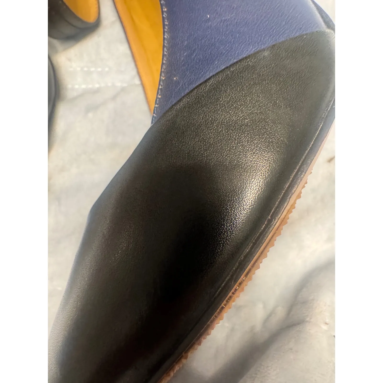 Coach Leather Ankle Strap Heels Pointed Toe Block Heel Pumps Womens Size - Image 2