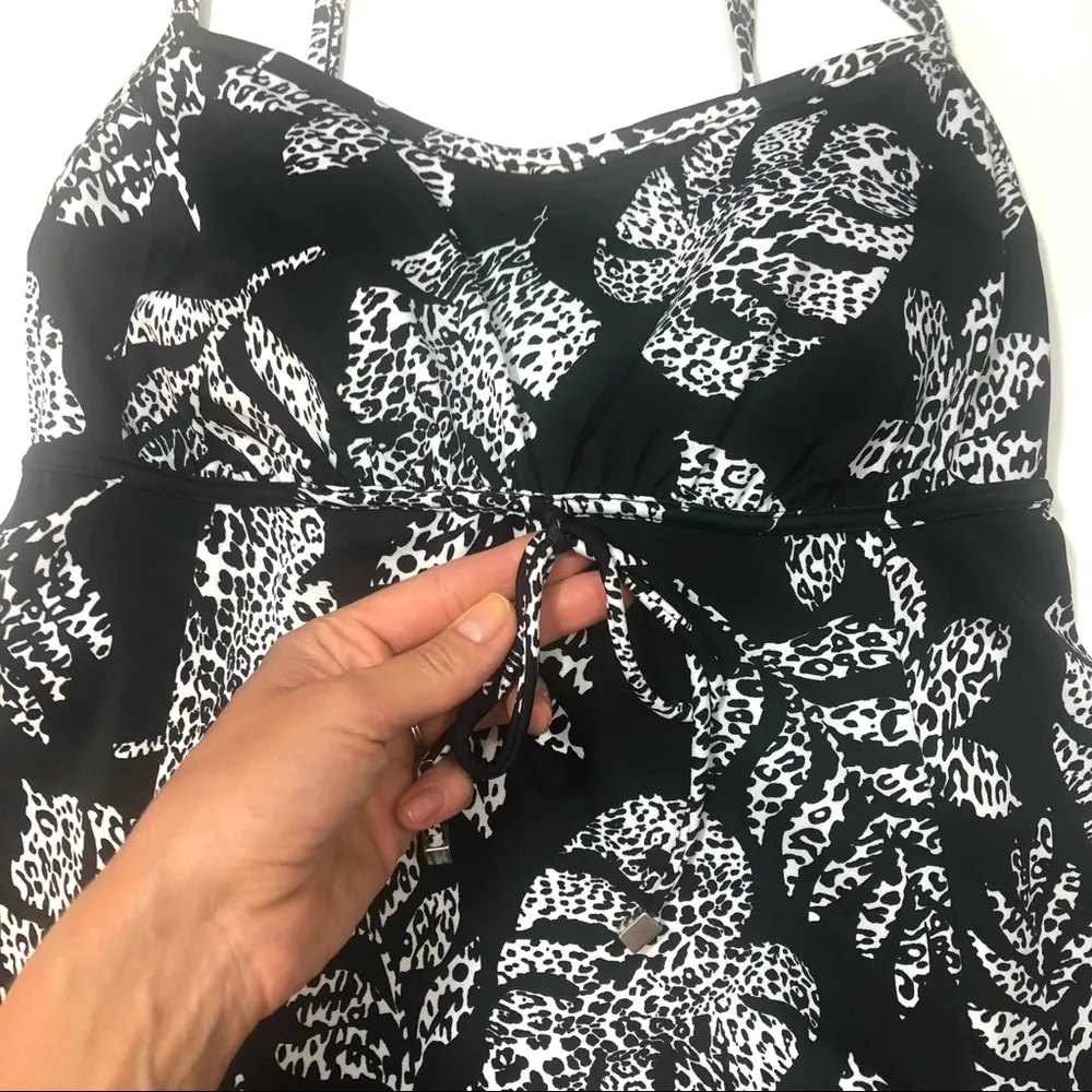 Swim Solutions LEAVES Empire - Image 5