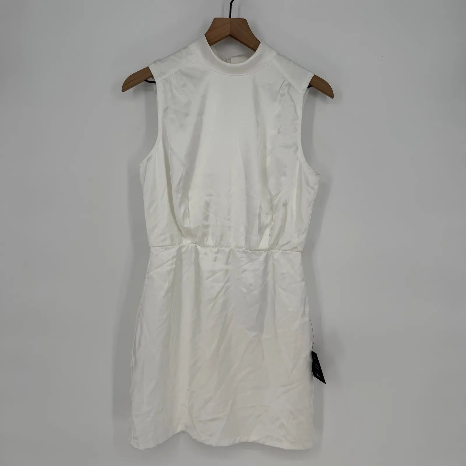 Lulus White Mock Neck Sleeveless Mini Dress Party Cocktail NWT Medium - Image 3