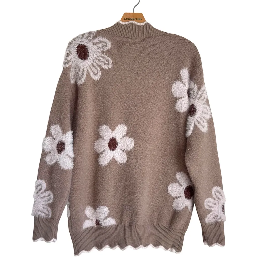 Soft Floral Scallop Trim Oversized Brown V-neck Sweater Cozy Women’s Medium Top - Image 6
