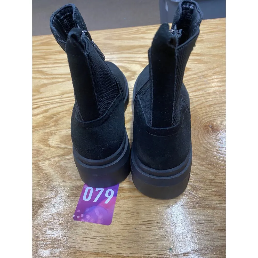 Blondo Bandit Women 8 M Black Suede Side Zip Water-Proof Round Toe Chelsea - Image 3