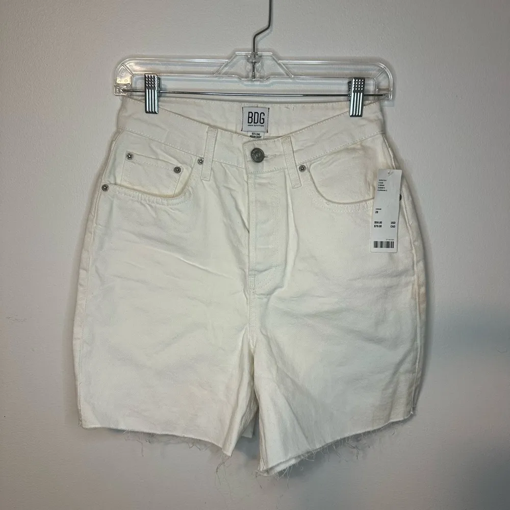 Urban Outfitters BDG 90s Denim Short Long Inseam Distressed Cutoffs Sz 28 NWT - Image 2