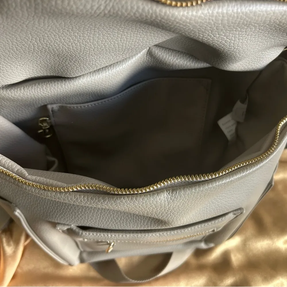 Fawn Design The Original Diaper Bag/Backpack w/Structured Shape /Gold Hardware White - Image 6