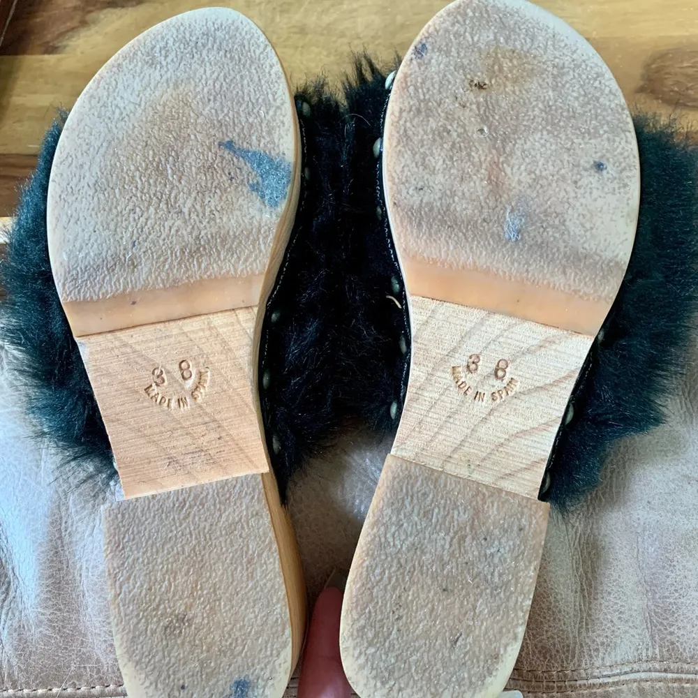 FREE PEOPLE Sonnet Black Faux Fur Clog Shoes - Image 5