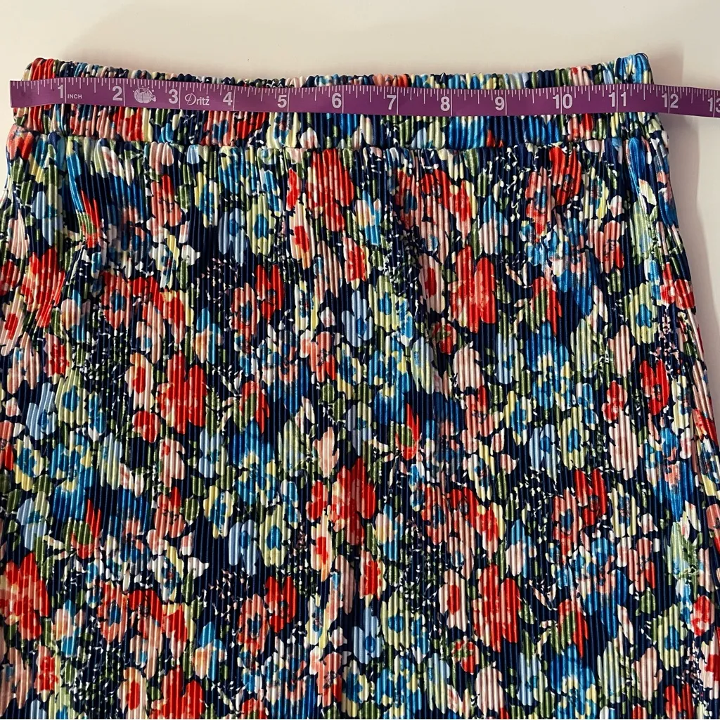 WAYF Blue Floral Pleated Maxi Skirt Size XS EUC - Image 7