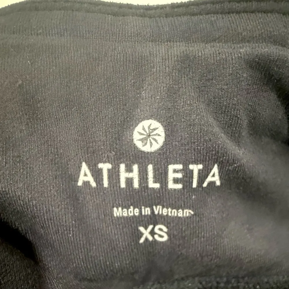 ATHLETA BLACK 24.5” LEGGINGS WITH BACK ZIP POCKET SIZE XS - Image 7