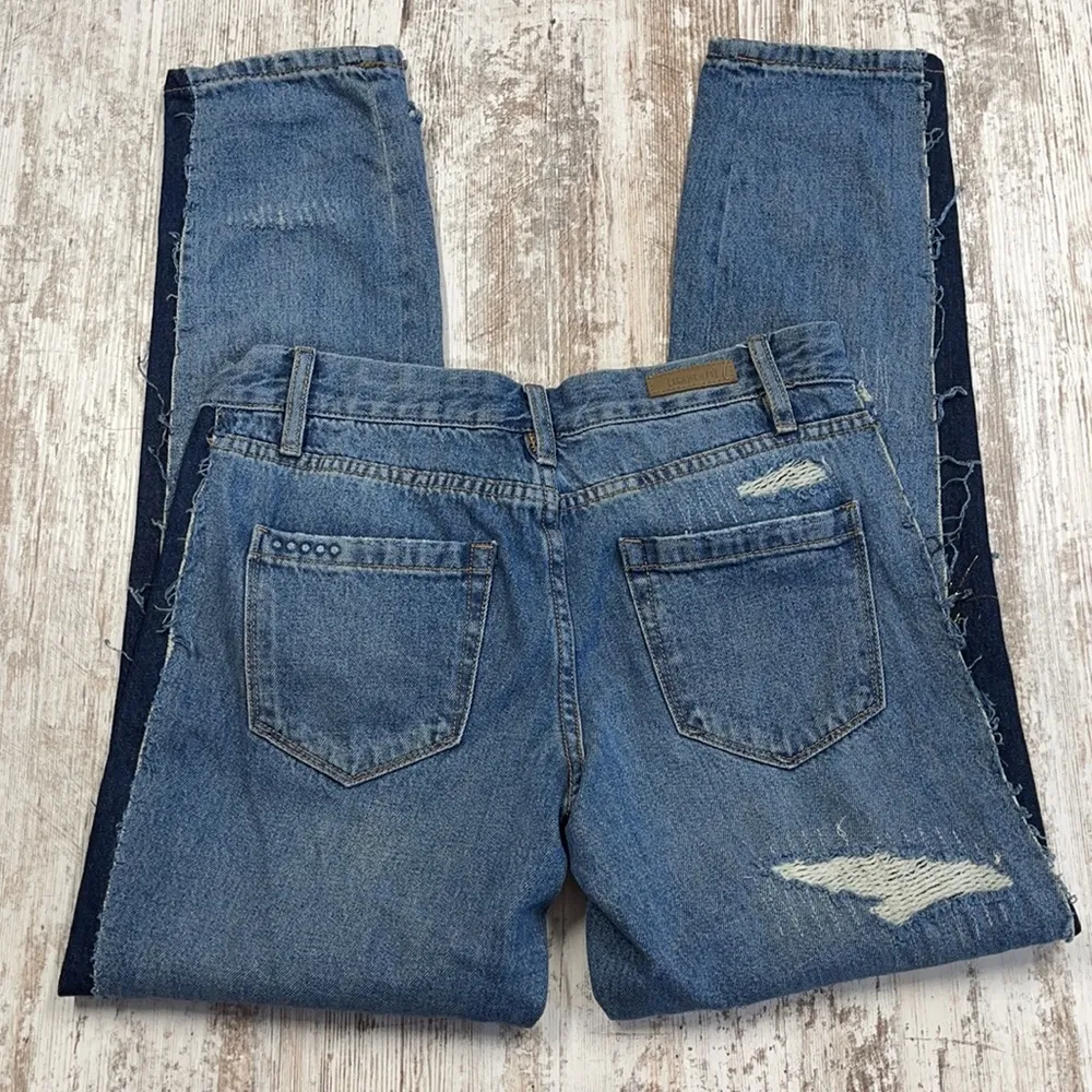 Blank NYC Still Water Crop Girlfriend Distressed Tuxedo Stripe Jeans Size
24 - Image 10