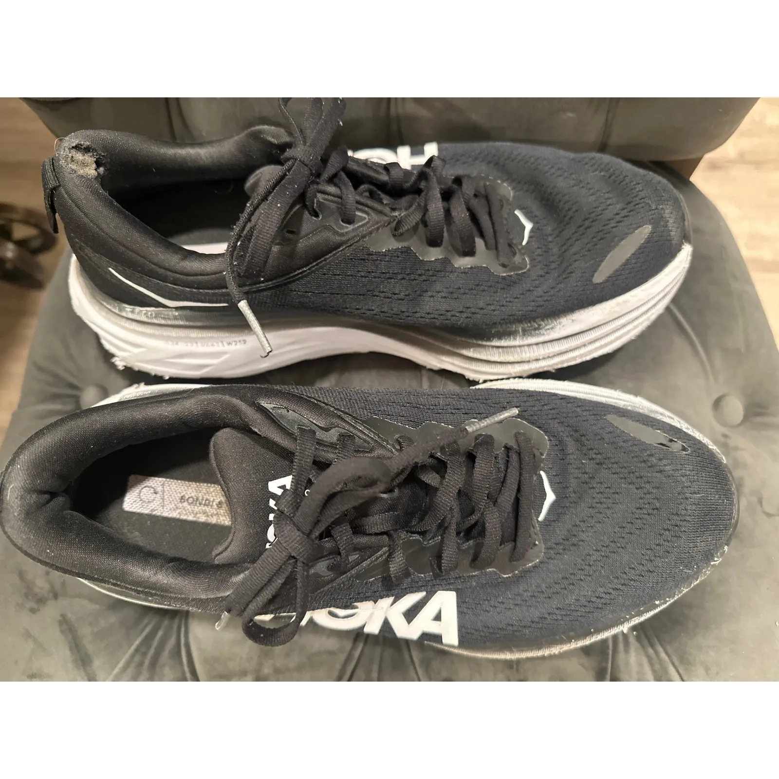 Hoka Bondi 8 Women Running Shoes Black Size 10B casual athletic comfort - Image 2