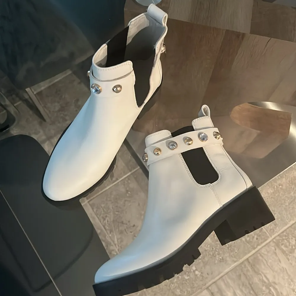 Karl Lagerfeld Paris Porshay Lug Sole Boots in Bone/White, Size 39 New w/o Box - Image 7