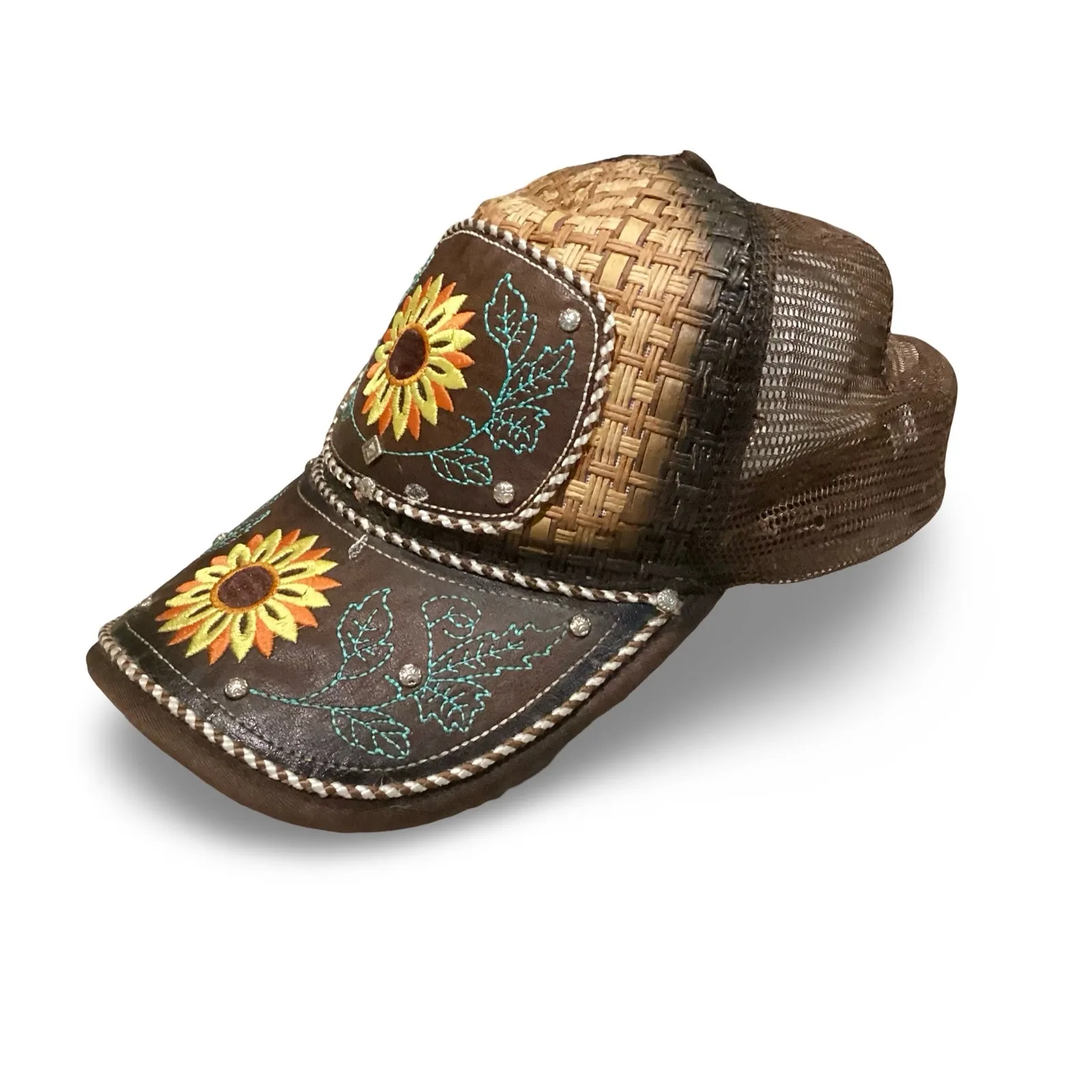 Artisan Western Style Cap - Image 3