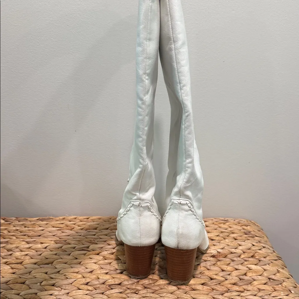 Billini White Heeled Boots Size 9 - Image 4