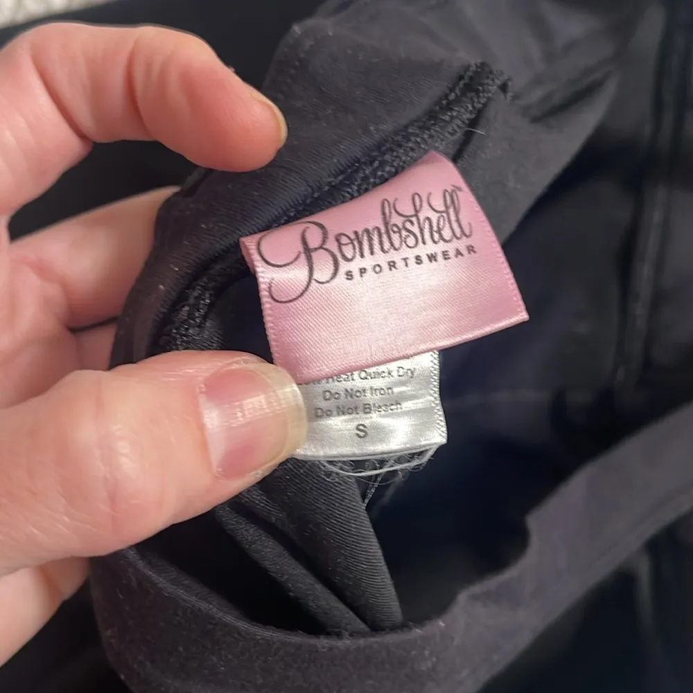 Bombshell Sportswear exotic leggings! - Image 4