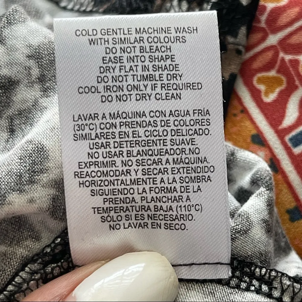 MARIO SERRANI | Animal Print Top Sz S - Image 100