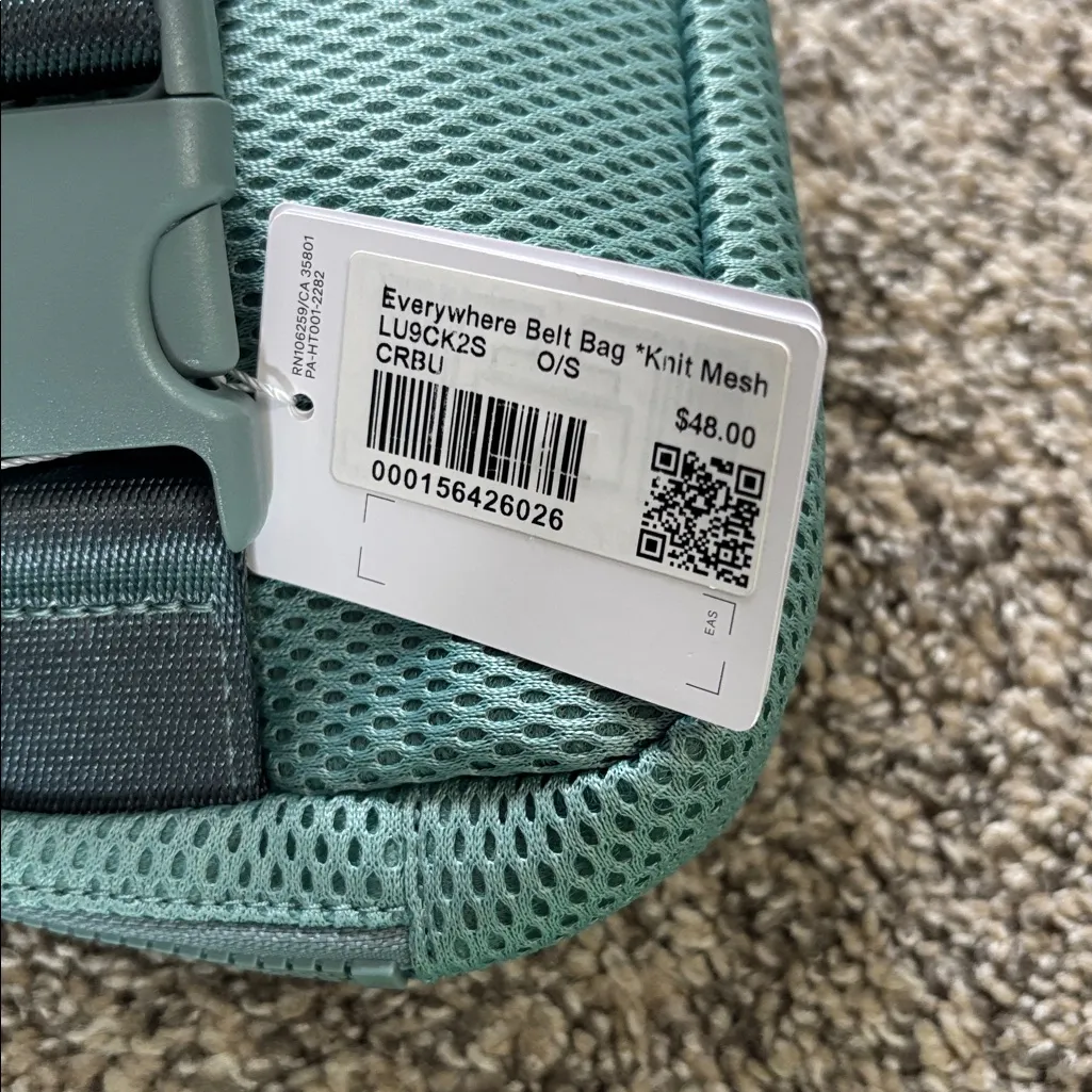 Lululemon Everywhere Belt Bag *Knit Mesh NWT - Image 3