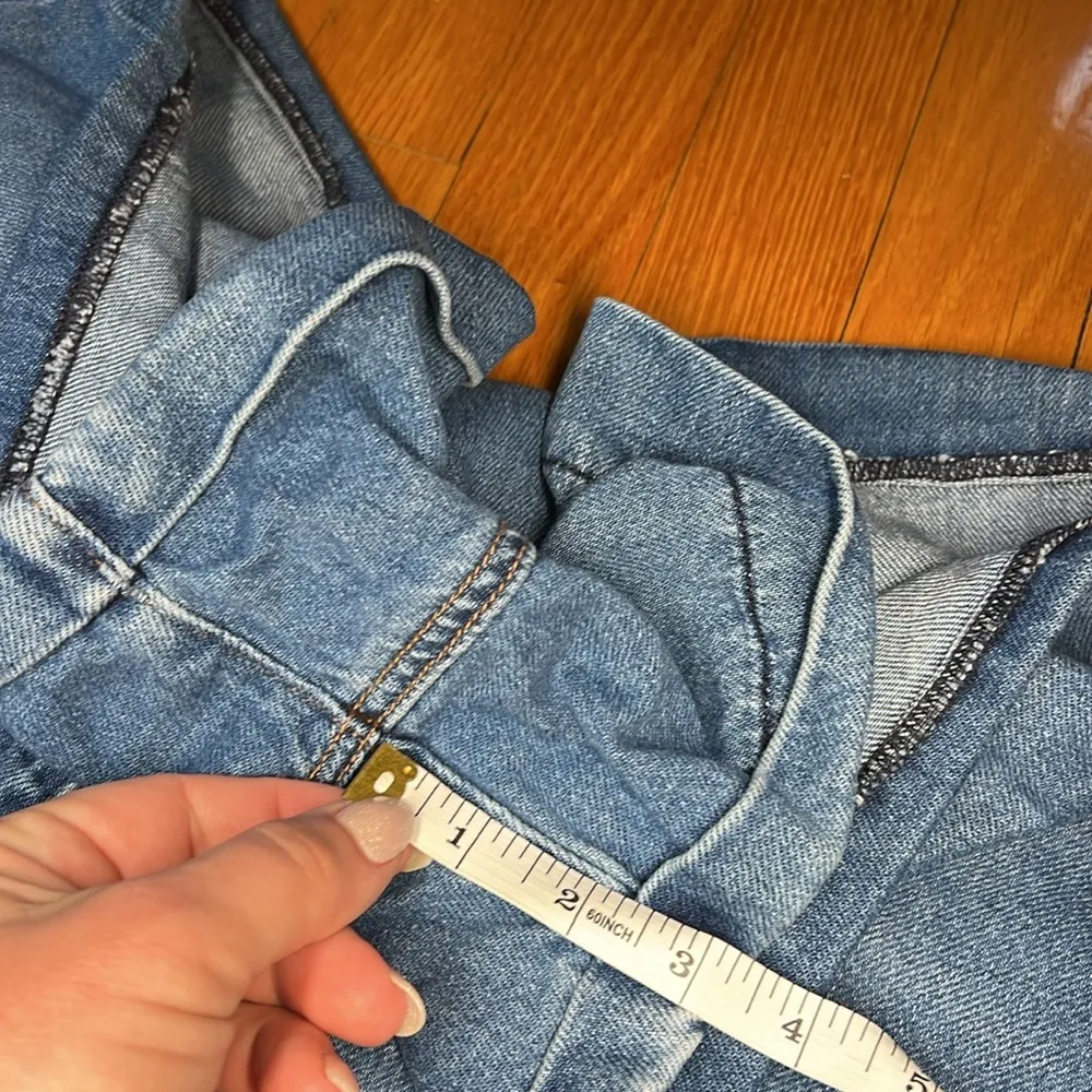 American Eagle Mom Cuffed Denim Jean Shorts - Image 8