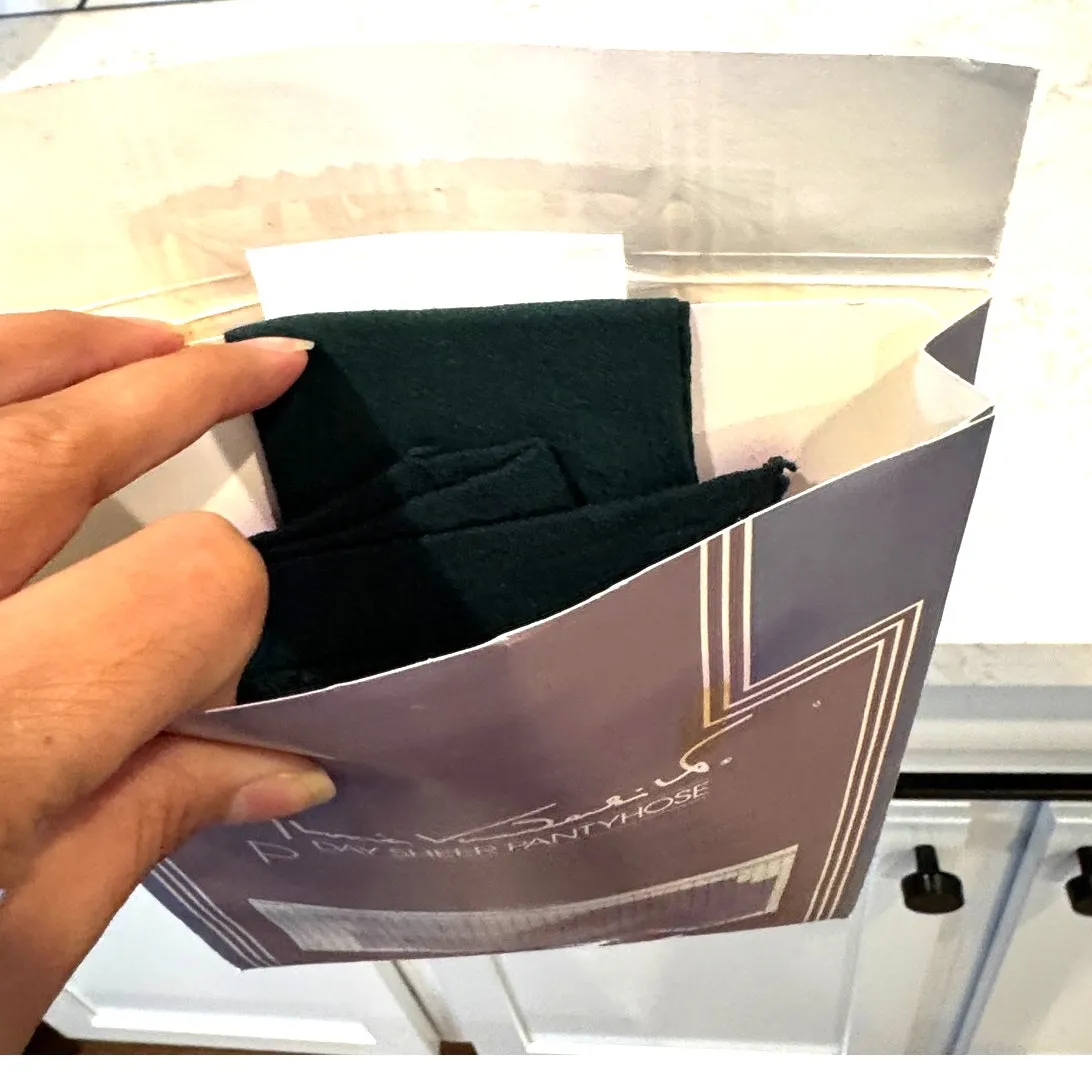 Vintage 80s Gloria Vanderbilt day sheer pantyhose hunter green size A academia - Image 3