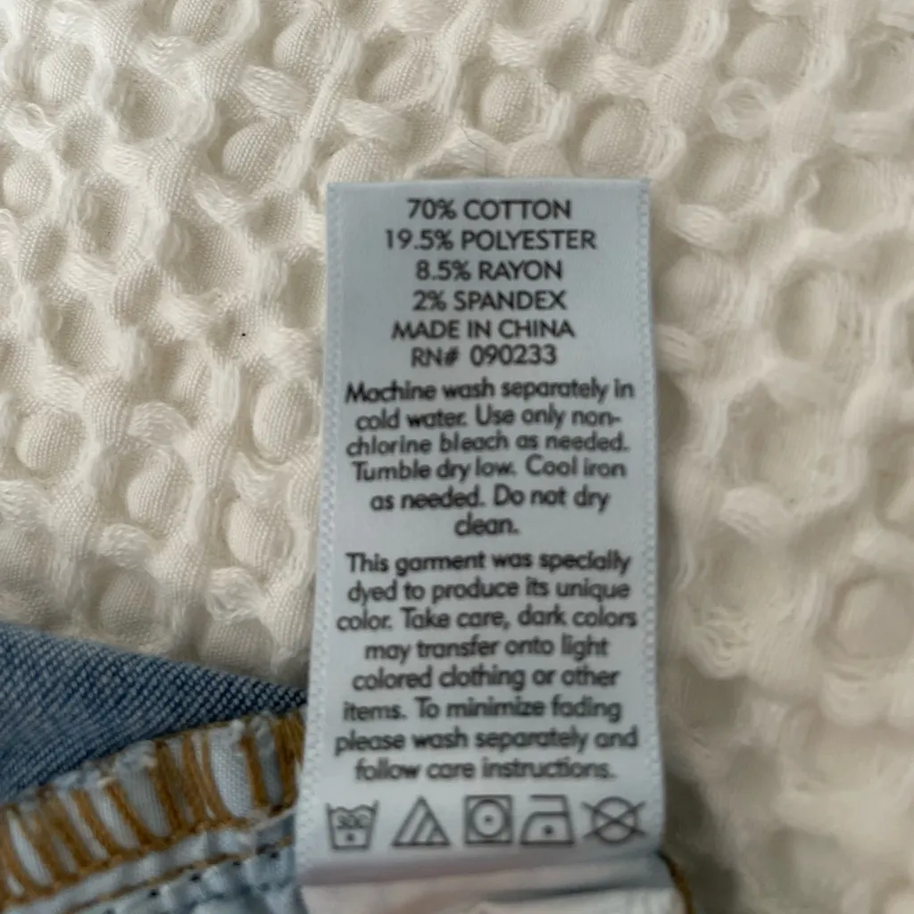 PACSUN The Shortie Light Wash Distressed Cuffed Hem Denim Shorts Size 25 - Image 8