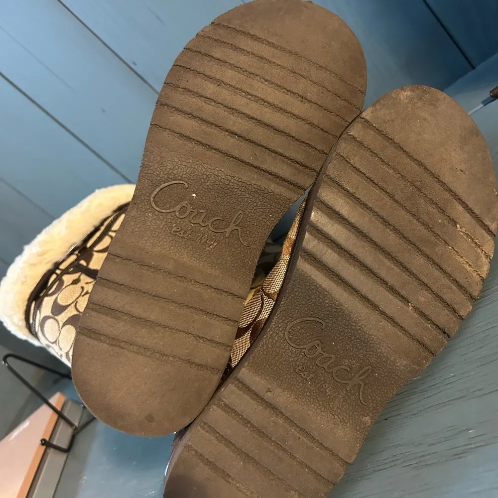 Vintage Nikole Coach Tan and Brown Patterned Boots, Size 8 - Image 10