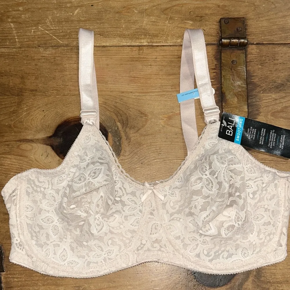 Woman’s Bali Lace 'N Smooth Underwire Bra Blush Size 36C - Image 2