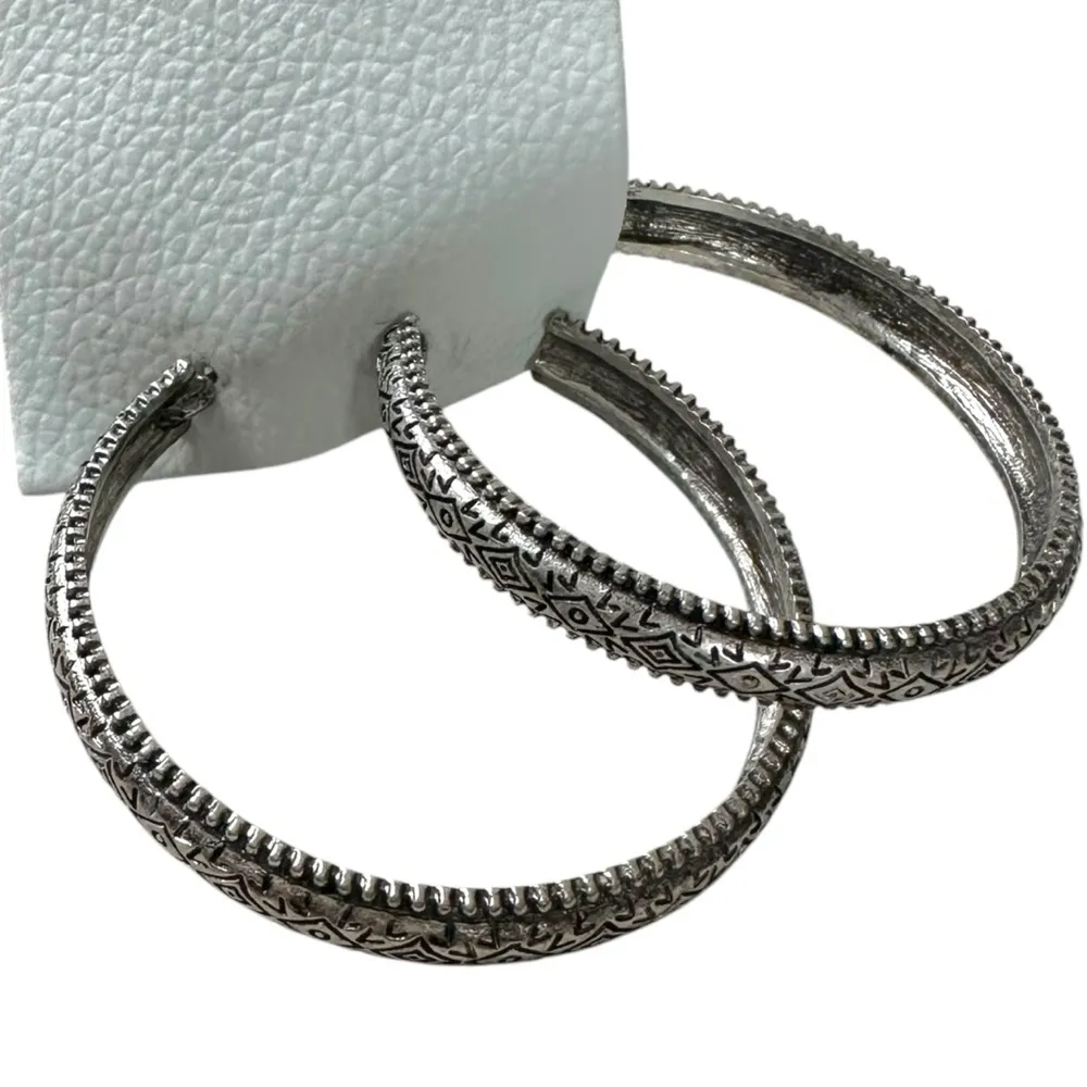 Free People Large Etched Bohemian Thunder Kiss Hoop Earrings NWT NEW - Image 5