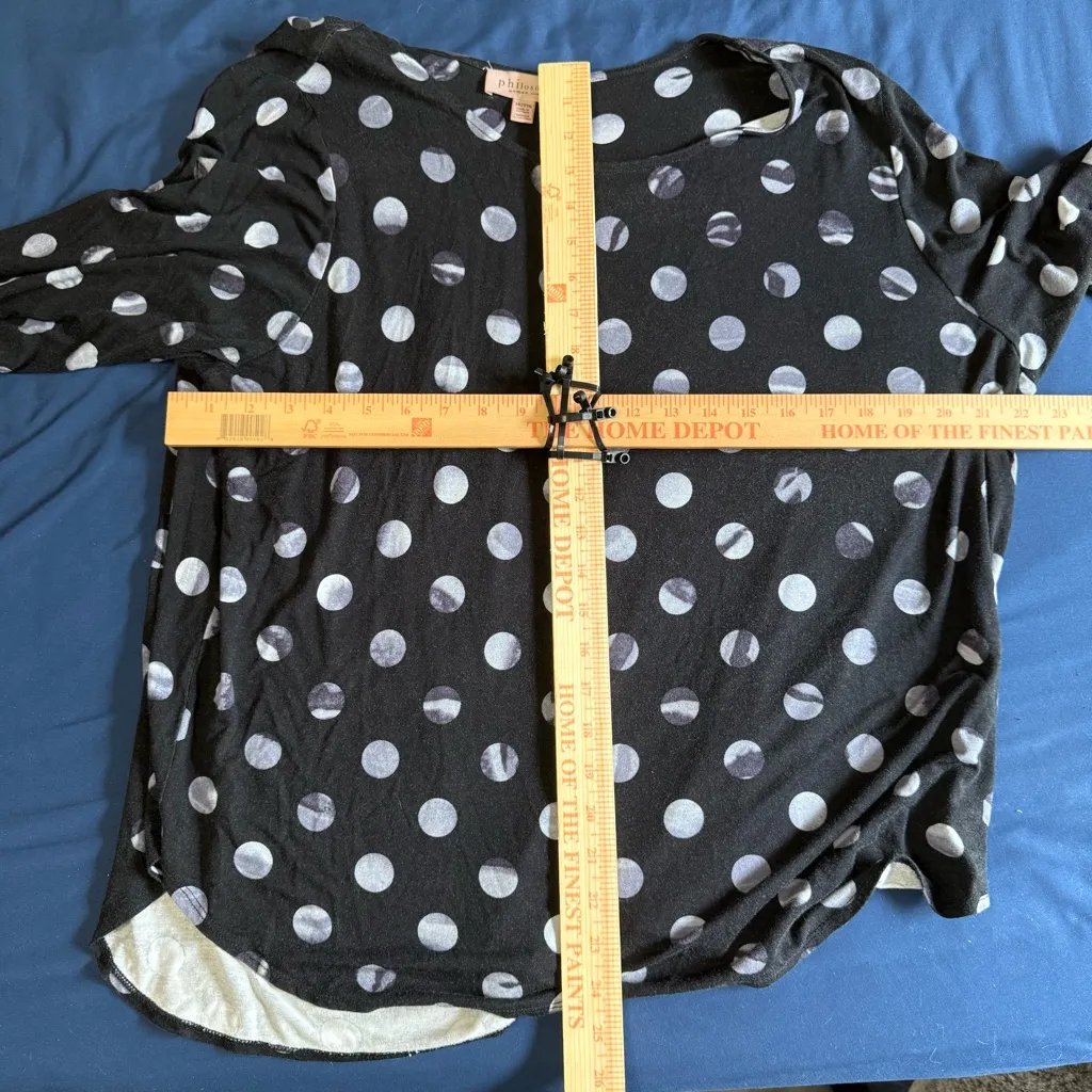 Philosophy Black Blouse with White Polka Dots 2X - Image 8