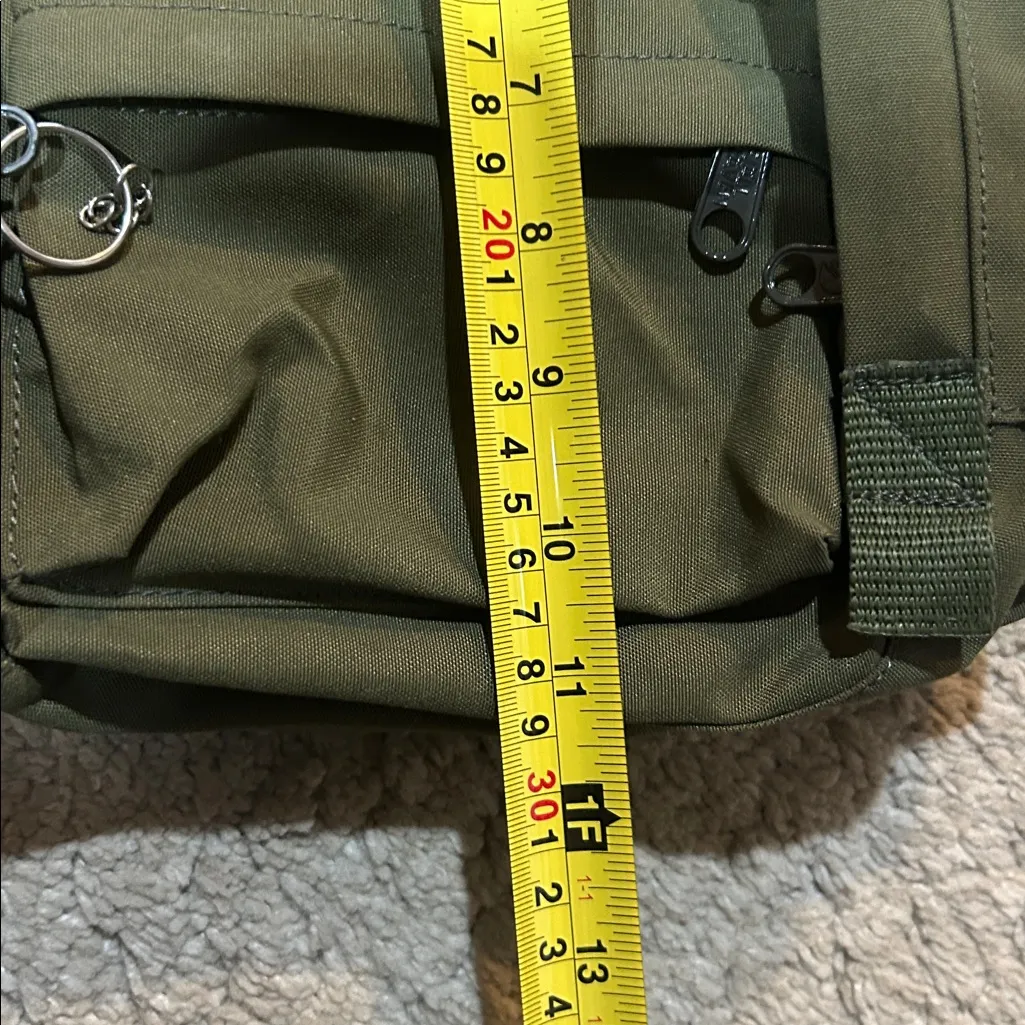 Fjallraven dark green small backpack VGUC - Image 6